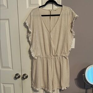 Beige Fringed V-Neck Shorts Jumper